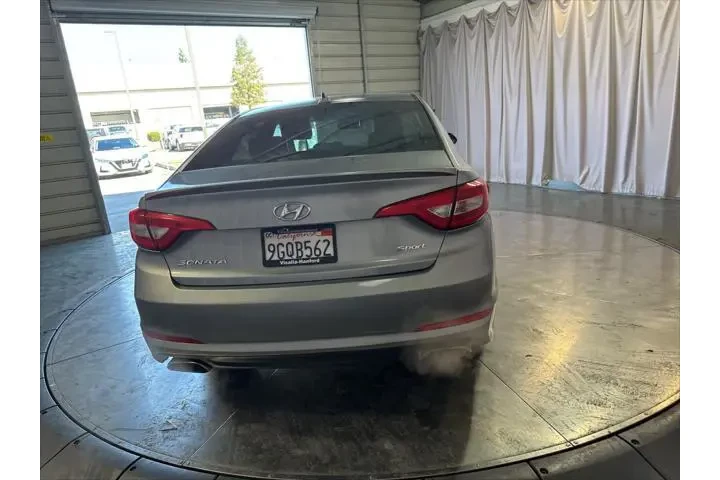 $6999 : Hyundai SONATA 2015 Sport 4d image 5