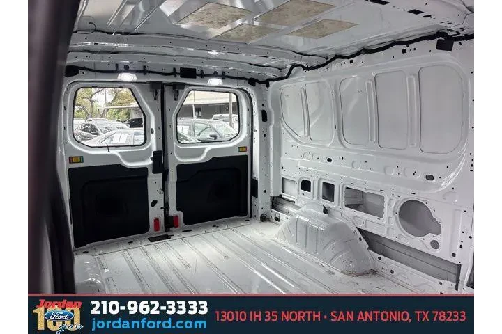 $23998 : Ford Transit 2019 250 3dr LW image 8
