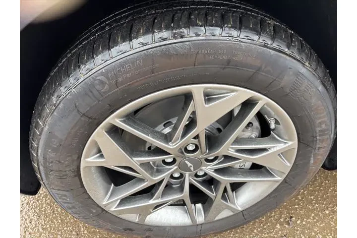 $33544 : Genesis GV70 2023 AWD 2.5T S image 9