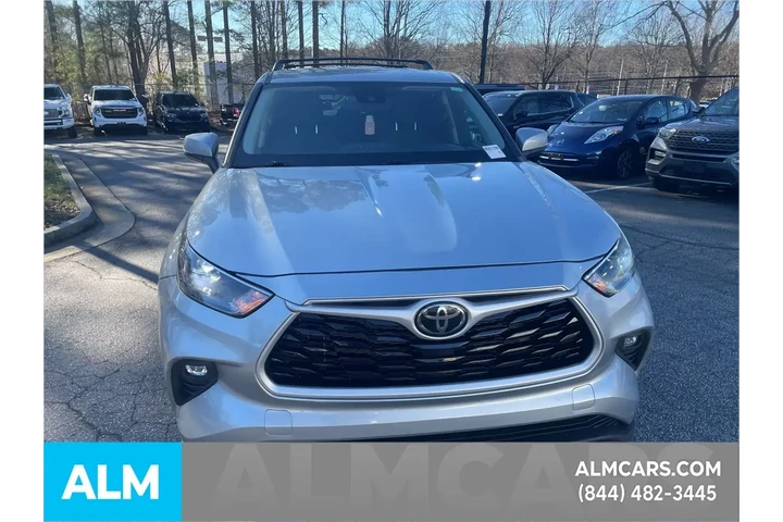 $29120 : Toyota Highlander 2023 L 4dr image 10