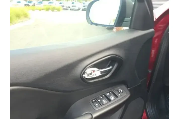 $21955 : Jeep Cherokee 2021 4x4 Trail image 8