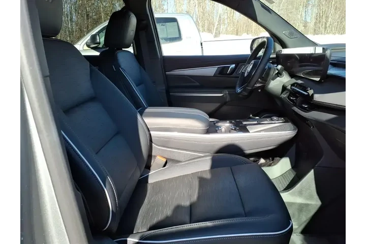 $37794 : Buick Enclave 2025 4x4 Sport image 5