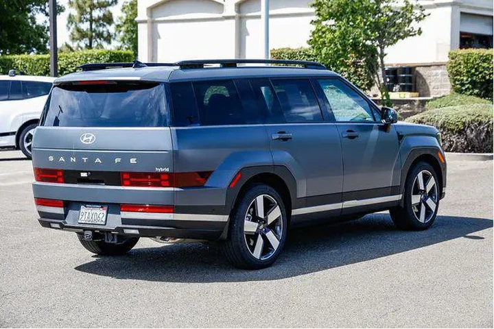 $39983 : Hyundai SANTA FE Hybrid 2025 image 6