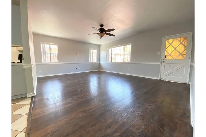 $900 : Casa privada y renovada de 2 image 6