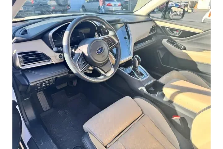 $27590 : Subaru Outback 2022 AWD Limi image 3