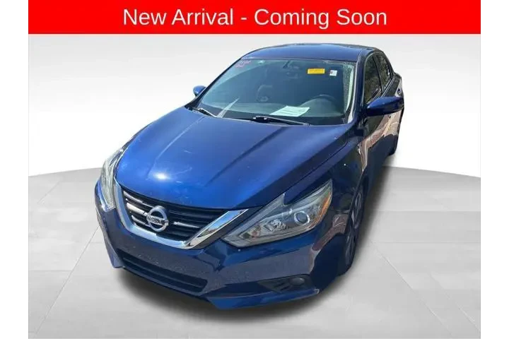 $9987 : Nissan Altima 2016 2.5 SR 4d image 2
