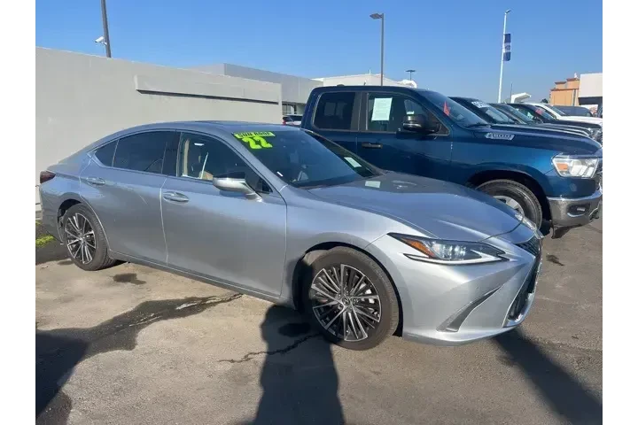 $33988 : Lexus ES 350 2022 4dr Sedan image 1
