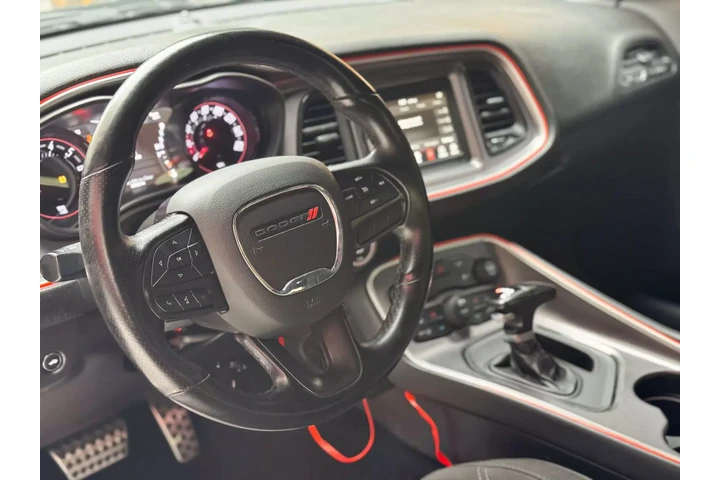 $16990 : 2020 DODGE CHALLENGER image 9