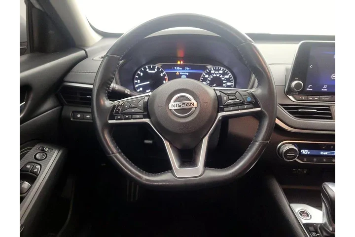 $16998 : Nissan Altima 2019 2.5 SV 4d image 10