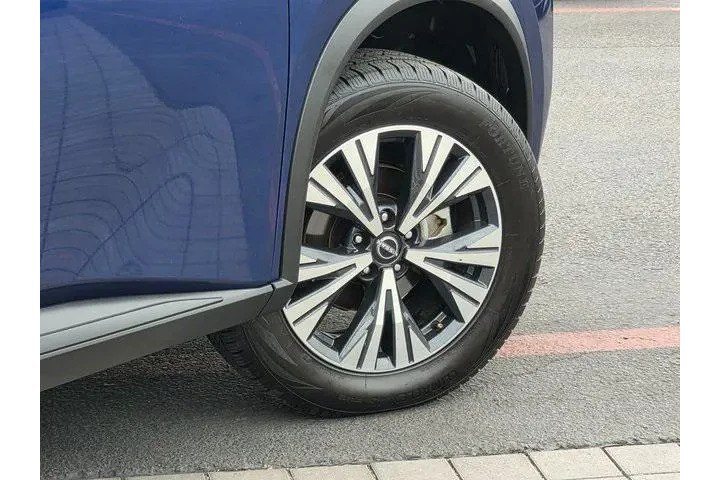 $19700 : Nissan Rogue 2023 SV 4dr Cro image 8