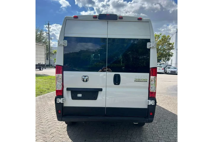 RAM promaster 2500 image 6