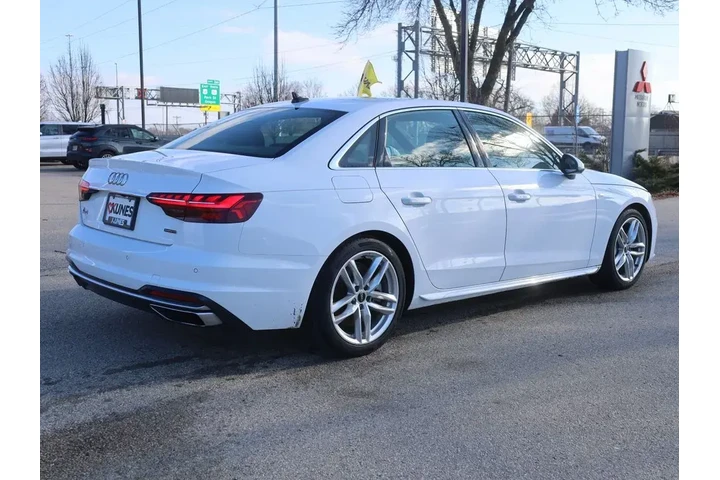 $26477 : Audi A4 2024 AWD quattro S l image 8