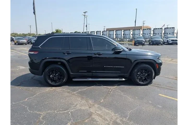 $31988 : Jeep Grand Cherokee 2023 4x4 image 8