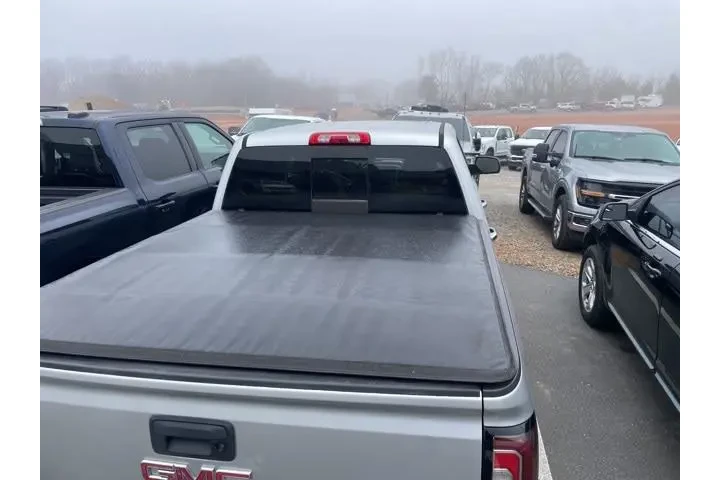 $36992 : GMC Sierra 1500 2018 4x4 Den image 5