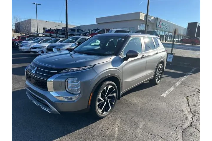 $23180 : Mitsubishi Outlander 2023 AW image 7