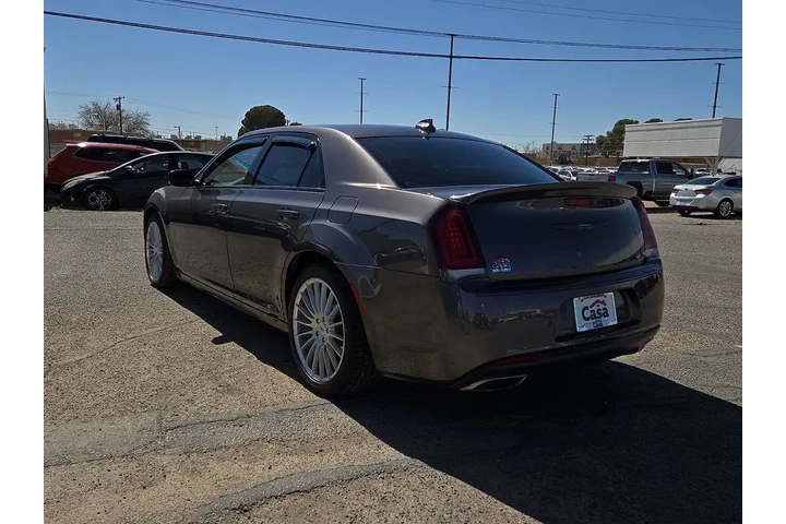 $32995 : Chrysler 300 2022 S V8 4dr S image 4
