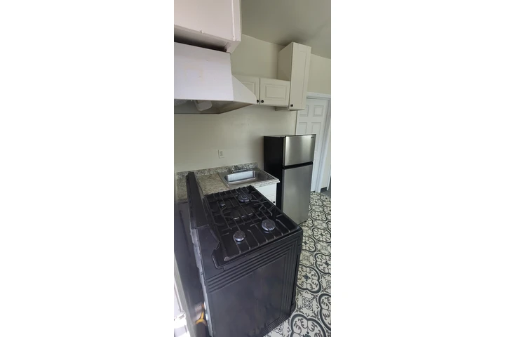 $1500 : Renta image 3