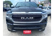 2019 RAM 1500 Limited Crew Ca thumbnail
