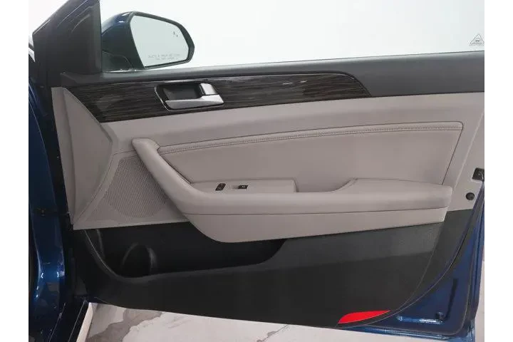 $14998 : Hyundai SONATA 2017 Limited image 9