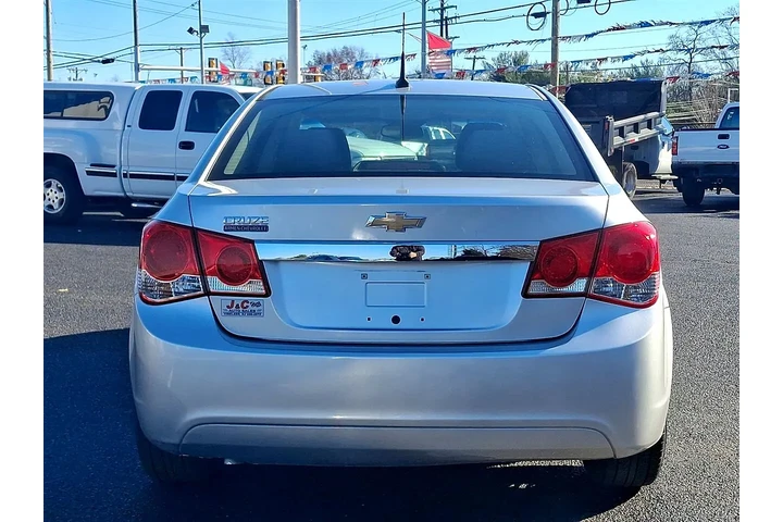 $7300 : 2012 Cruze 4dr Sdn LS image 5