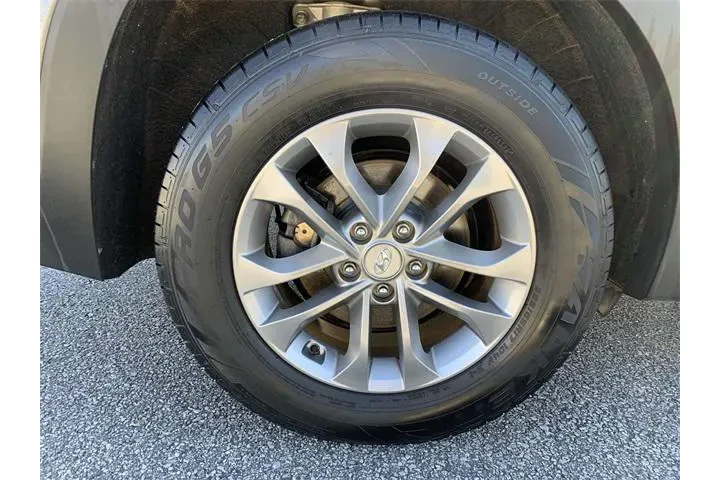 $15747 : Hyundai SANTA FE 2019 SEL 2. image 8