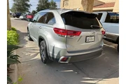$29000 : Toyota Highlander 2018 Limit thumbnail