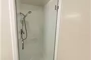 Vidrios rotos y shower door thumbnail