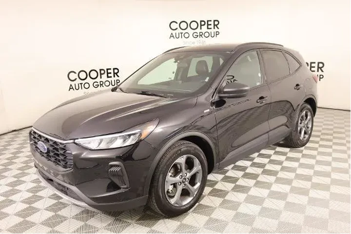 $25026 : Ford Escape 2025 ST-Line 4dr image 9