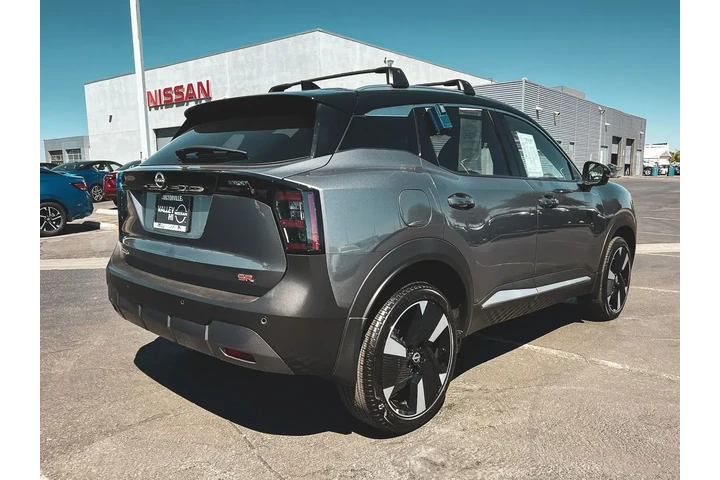 $25937 : Nissan Kicks 2025 SR 4dr Cro image 8
