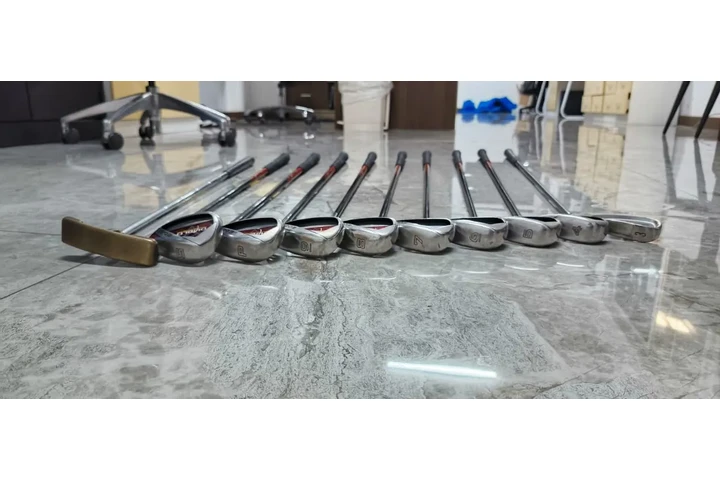 $400 : set Palos de Golf Callaway image 3