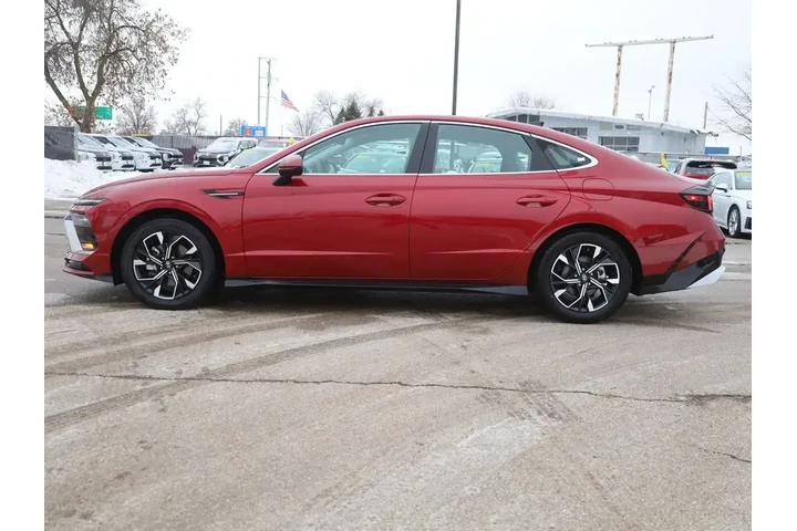 $20990 : Hyundai SONATA 2024 AWD SEL image 6