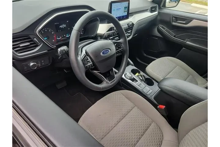 $22981 : Ford Escape 2022 SE 4dr SUV image 6