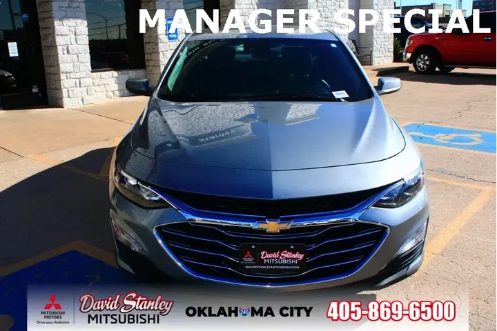 $17407 : Chevrolet Malibu 2024 LT 4dr image 4