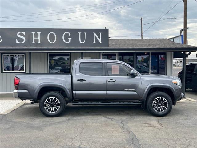 $28150 : 2019 Tacoma SR5 V6 image 7