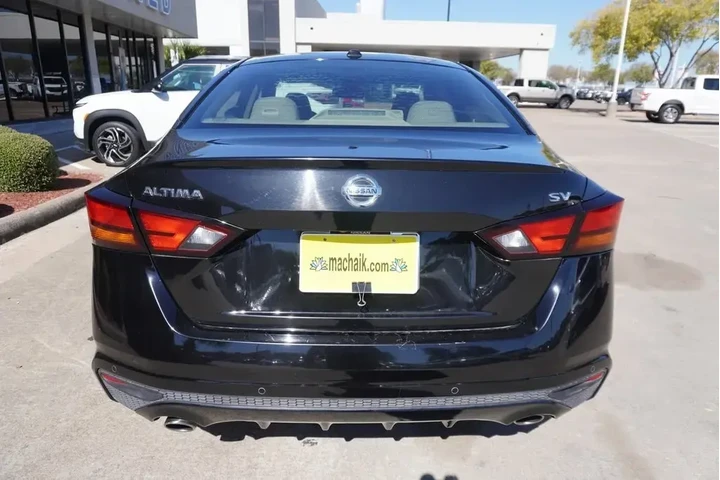 $18288 : Nissan Altima 2019 2.5 SV 4d image 6