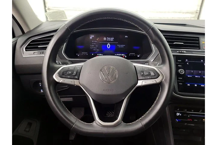 $21998 : Volkswagen Tiguan 2024 SE 4d image 10