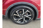 $17995 : Toyota C-HR 2018 XLE Premium thumbnail