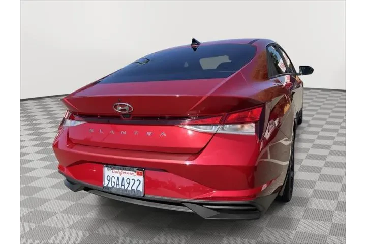 $20295 : Hyundai ELANTRA 2023 SEL 4dr image 5