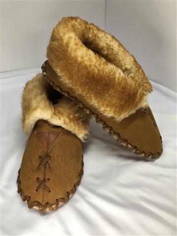 $84 : Women's/Men's Leather Slippers image 4