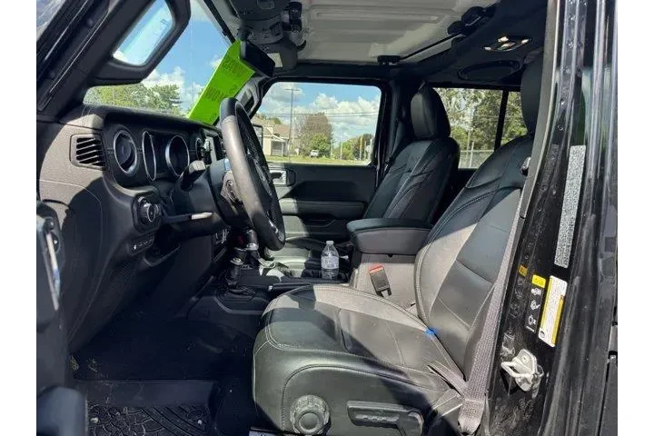 $32899 : Jeep Wrangler 2023 4x4 Sahar image 3