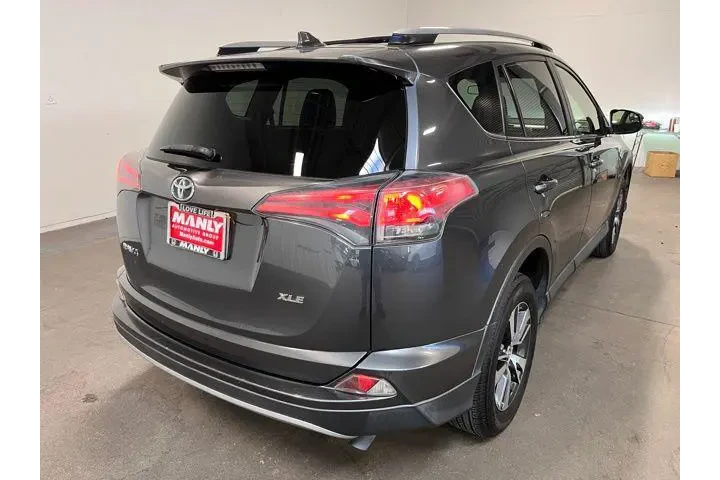$18847 : Toyota RAV4 2017 XLE 4dr SUV image 3
