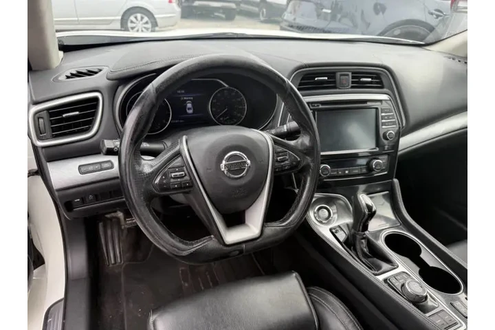 $7800 : 2017 Maxima 3.5 SL image 7