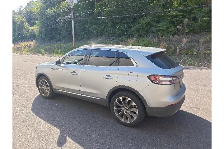 $38682 : Lincoln Nautilus 2023 AWD Re image 4