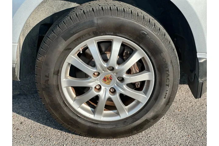 2009 PORSCHE CAYENNE SPORT UT image 2