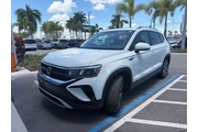 Volkswagen Taos 2022 SE 4dr en Hialeah