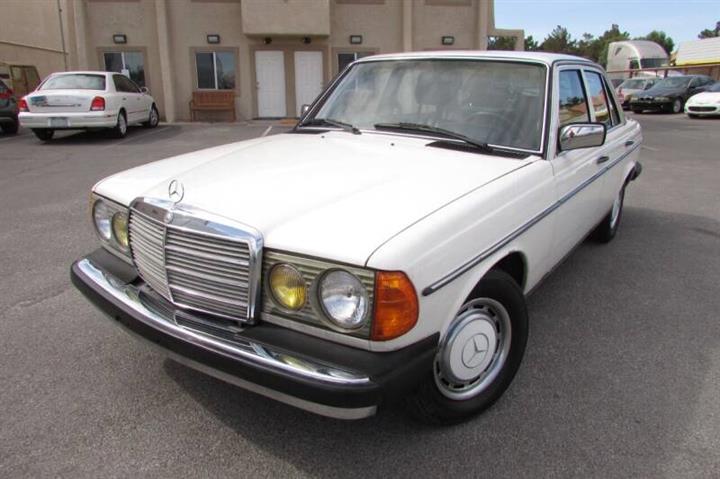 $8995 : 1981 Mercedes-Benz 240-Class image 3