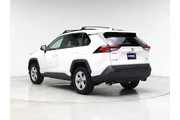 $27998 : Toyota RAV4 2021 AWD XLE 4dr thumbnail