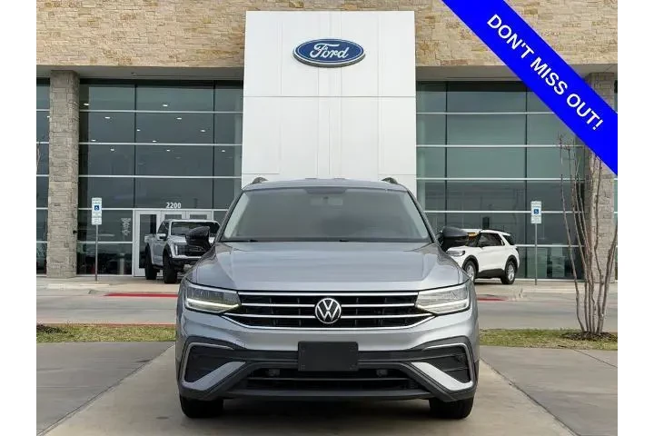 $17995 : Volkswagen Tiguan 2022 S 4dr image 2