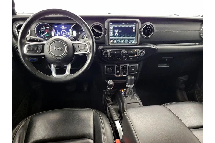 $30998 : Jeep Wrangler Unlimited 2021 image 9