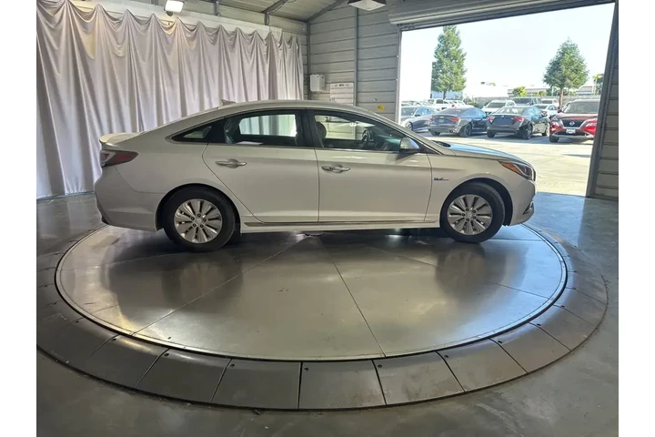 $9999 : Hyundai SONATA Hybrid 2016 S image 4